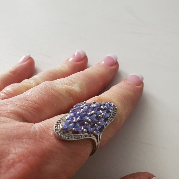 Amethyst and Sterling Silver Cocktail Ring - Picture 2 of 7